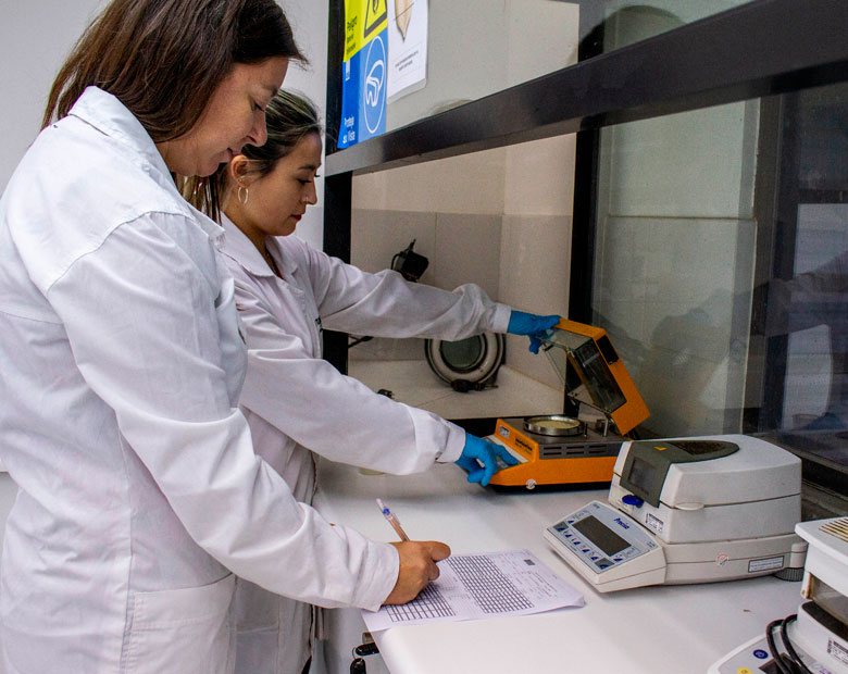 Laboratorio de Semillas Tuniche